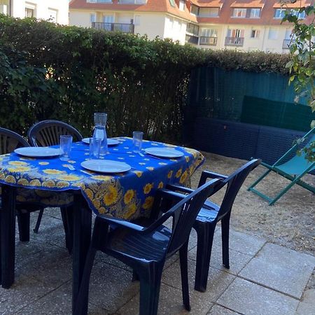 Апартаменти 2 Pieces Avec Jardin ! Вілле-сюр-Мер Екстер'єр фото